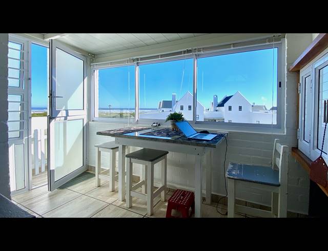 2 BEDROOM APARTMENT FOR SALE IN DWARSKERSBOS